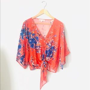 Lovestitch-Tie front top